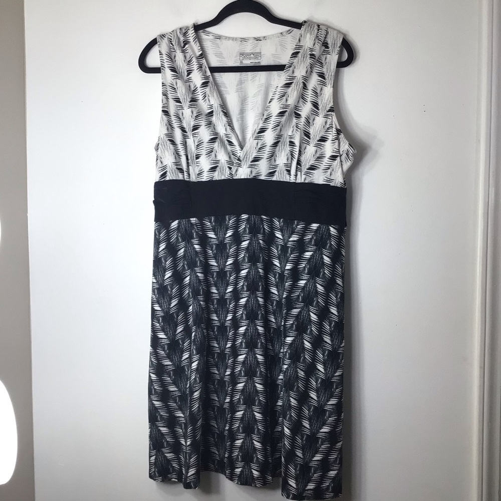Patagonia xl dress black white stretch women